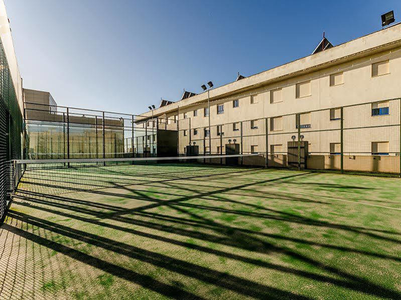 Apartamentos Turisticos Covadonga Bormujos Eksteriør billede